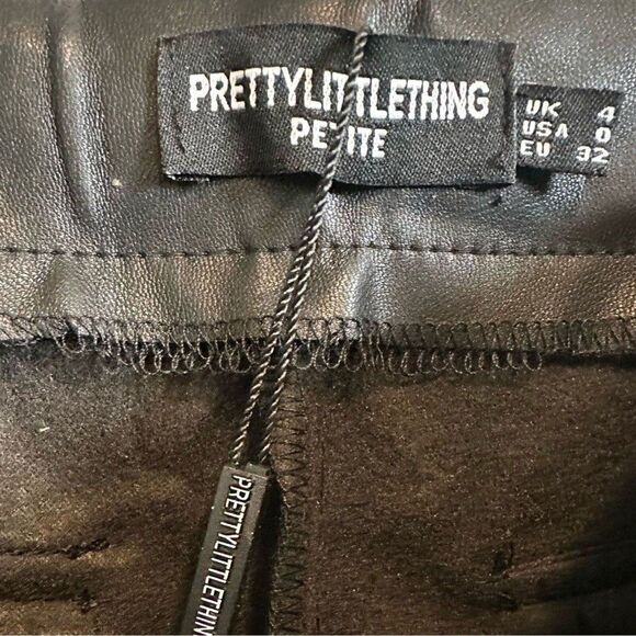 PRETTYLITTLETHING Black leather Wide Leg Pants Size Petite‎ 0 - Picture 3 of 5